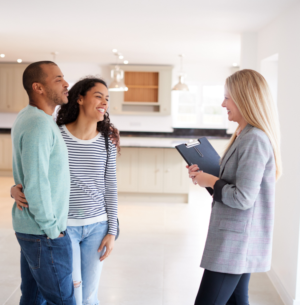 Why letting estate agents handle property viewings is best